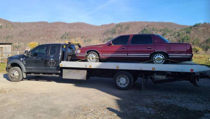 Car Towing on the Outskirts Ottawa